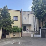 Trei camere, apartament boem pe o intrare linistita